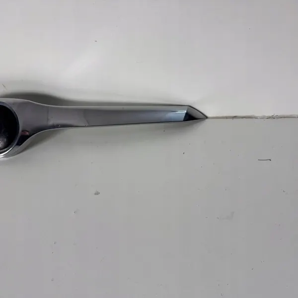Skoda Superb II grille embleem OEM JPF131014009001 image 4