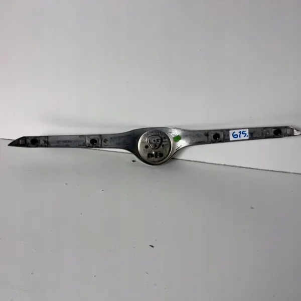 Skoda Superb II grille embleem OEM JPF131014009001 image 5