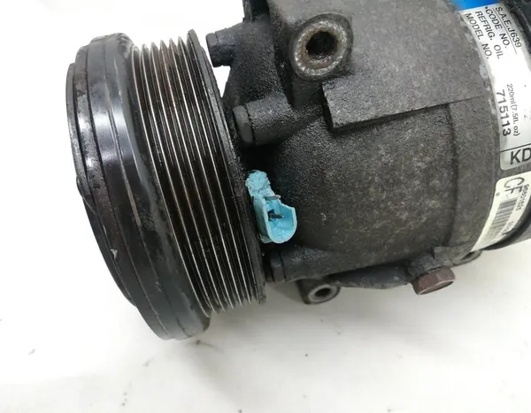 Compresseur de climatisation Chevrolet Lacetti 2.0 OEM 96801525 image 3