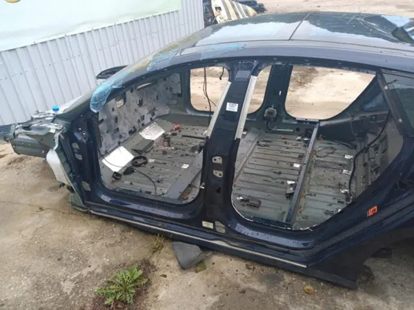 Tesla Model S Pilar do Quarto Esquerdo OEM 14078 image 2