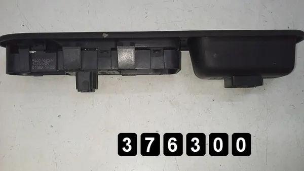 Interruptor Peugeot OEM AM-376300 - Estado Usado image 3