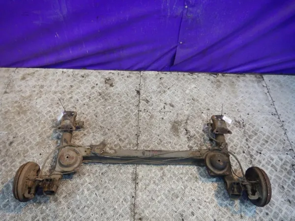 Viga de eje trasero Fiat Uno OEM Zawada-278996- image 2