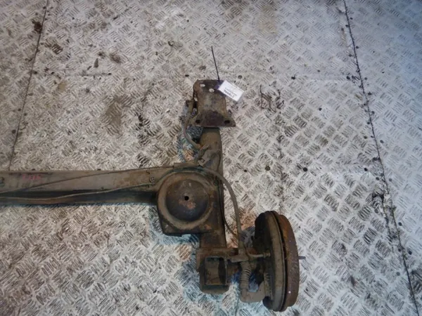 Viga de eje trasero Fiat Uno OEM Zawada-278996- image 3