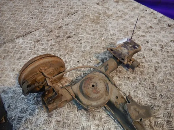 Viga de eje trasero Fiat Uno OEM Zawada-278996- image 5