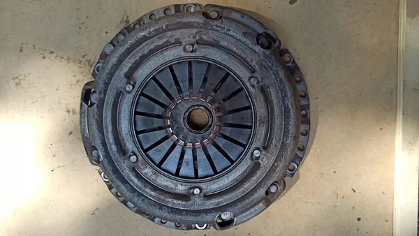 Skoda OE 04C141031D 04C105269B image 2