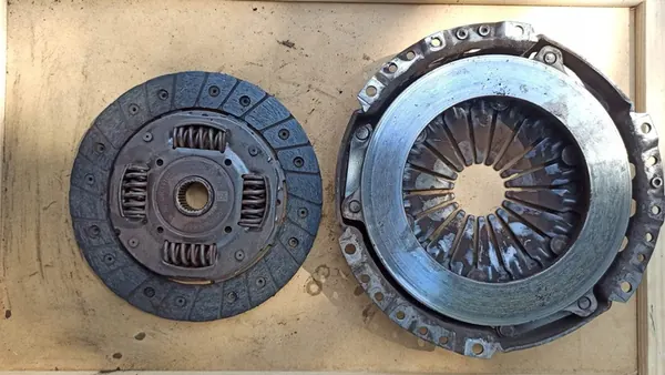 Skoda OE 04C141031D 04C105269B image 3