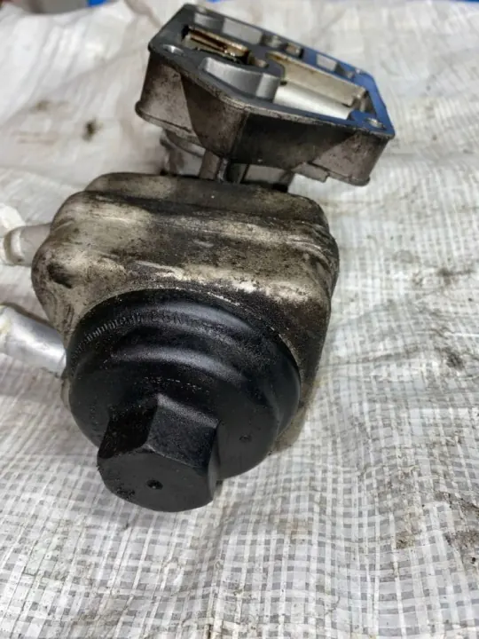 Support Filtre à Huile OEM 045115389J pour VW/Audi/Skoda image 3
