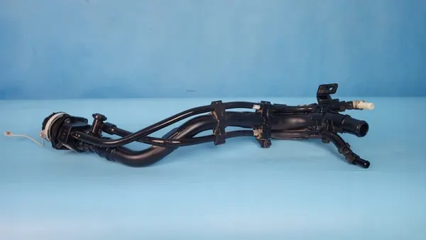 Bränslefyllningsrör OEM 31030-G4000 för Hyundai i30 III image 10