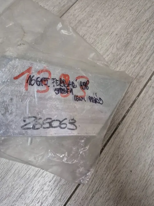 Ferrari 458 vänster framkrockzon OEM 265063 image 4