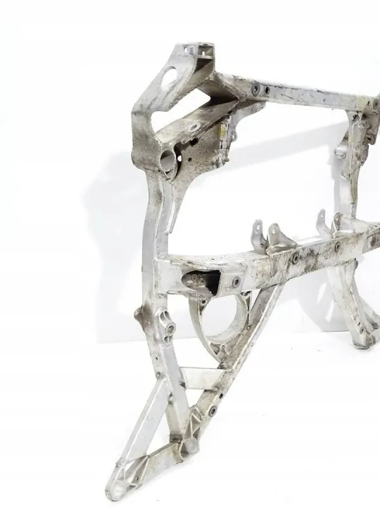 BMW OE 2284630 Gebruikt Subframe Onderstel image 6
