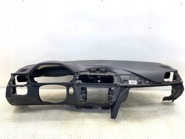 Salpicadero OEM 9218490 con airbag pasajero BMW F31 image 2