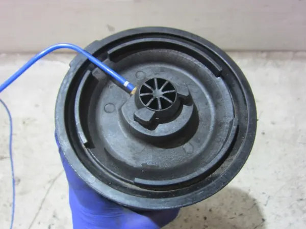 BMW X5 F15 Luchtveer OEM 6795013 Rechts achter image 6