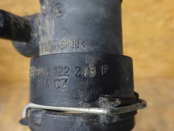 AUDI A4 B8 A5 8T 2.0 TDI Vesiputkisarja image 6