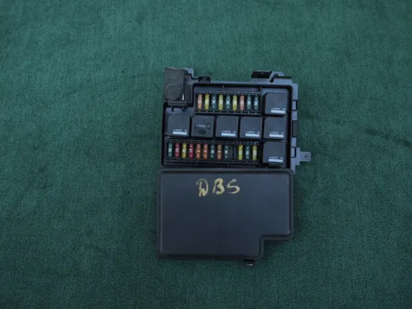 Aston Martin OEM 4G43-14A073-AJ Gebrauchtteil image 2
