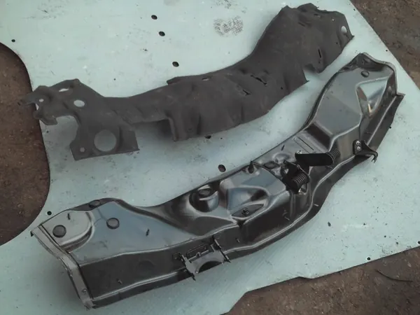 Metall vindrutsram OEM A4476280073 för VITO 447 image 2