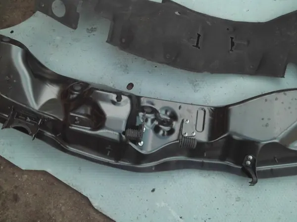 Metall vindrutsram OEM A4476280073 för VITO 447 image 3