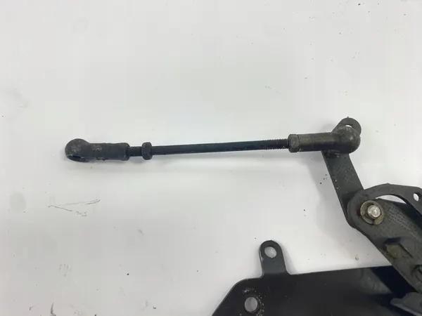 Mécanisme de liaison des gaz Mercedes W124 M111 image 10