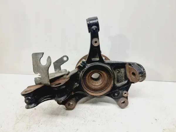 Peugeot 308 Front Wheel Hub OEM 1610138080 image 3