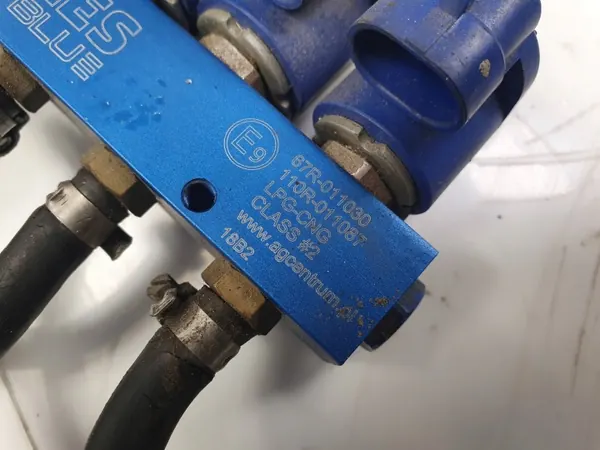Kit d'installation GPL OEM 67R-014289 4GAS-8 image 8