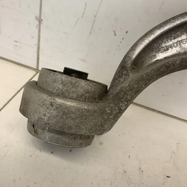 Braccio di controllo inferiore anteriore destro Audi A6 C7 3.0 TDI OEM image 4