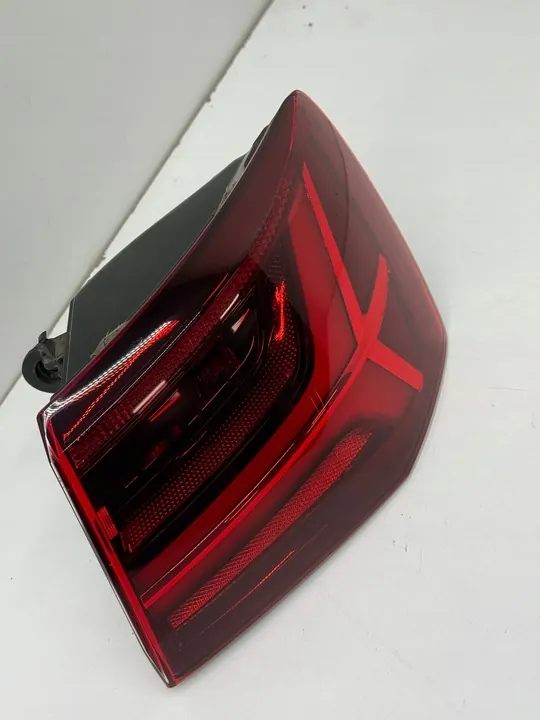 AUDI A6 C7 Avant Luz Trasera Derecha LED OEM image 6