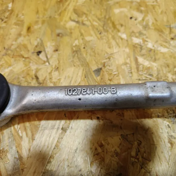 Ponta de barra Tesla Model S OEM 102784100B Usado image 3