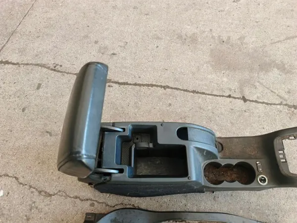 OEM autoklama99gfhn55 Läder Mittarmstöd Skoda Octavia 2 image 3
