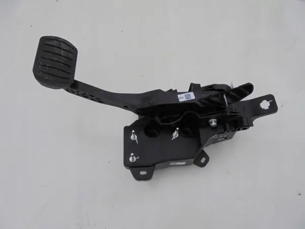 Rempedaal OEM 9824305280 voor Citroen C4 III image 2
