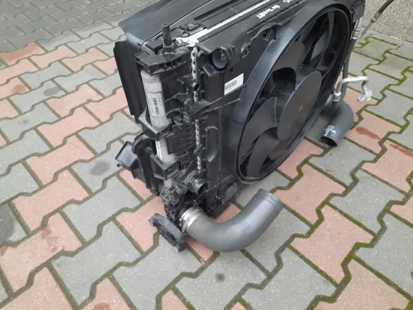 Volvo V60 II T8 Jäähdyttimen Sarja 32224829 32249743 32249741 image 5