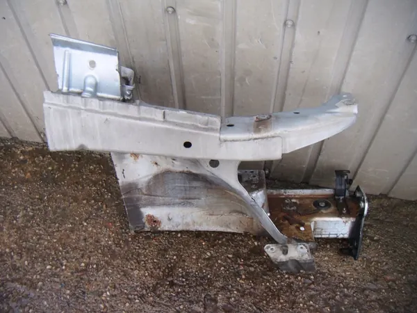 SEAT ALTEA 04- Longitudinal Droit Avant image 4