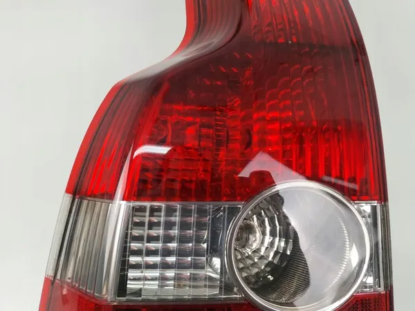 Luz Trasera Izquierda Volvo V50 04-07 OEM 30678749 image 3