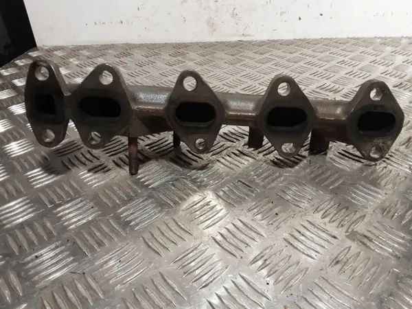 Kia OE Pakoputken keräin RFNGM4 - Käytetty image 3