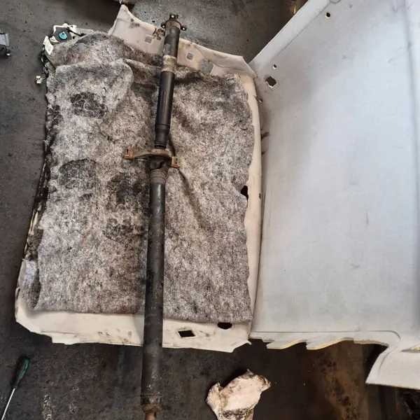 Mercedes-Benz Bakre drivaxel OEM XRA4863 Begagnad image 2