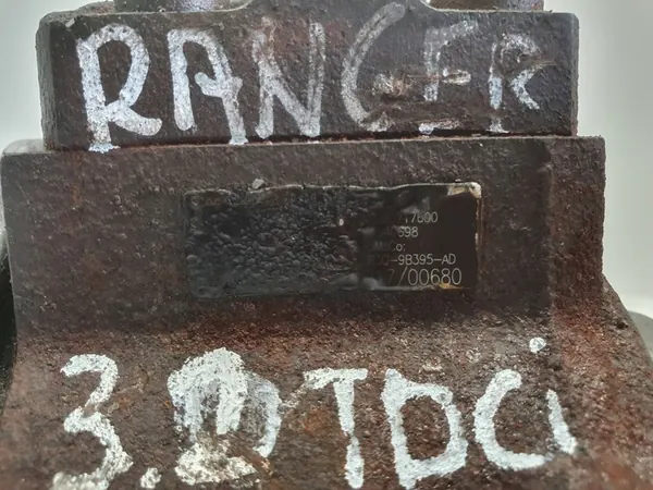 Bomba de combustible Ford Ranger 3.2 TDCi Diesel OEM FB3Q-9B395-AD image 2