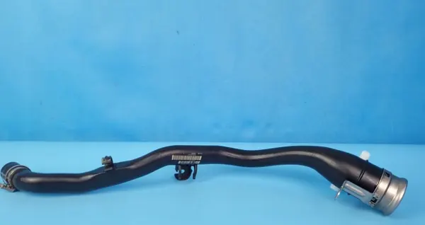Pescoço de enchimento BMW OEM R2748744305 - Usado image 7
