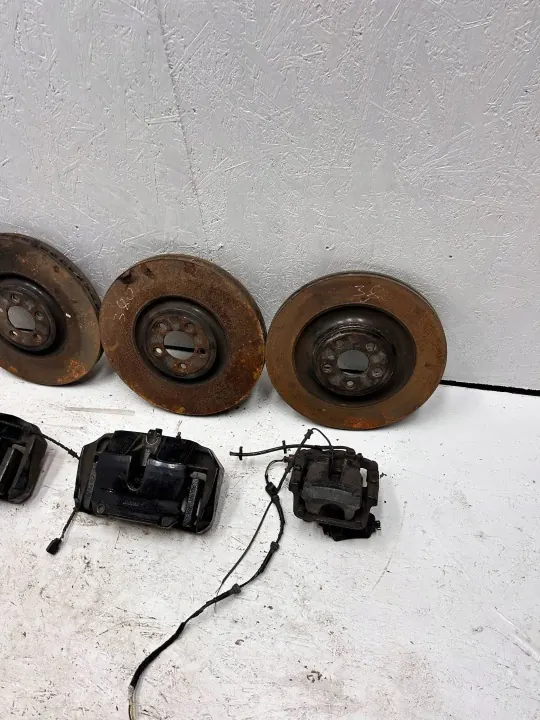 Remset Jaguar F-TYPE OEM CQM1331 Voor & Achter image 3