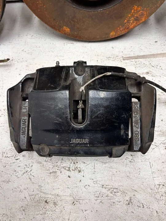 Remset Jaguar F-TYPE OEM CQM1331 Voor & Achter image 6