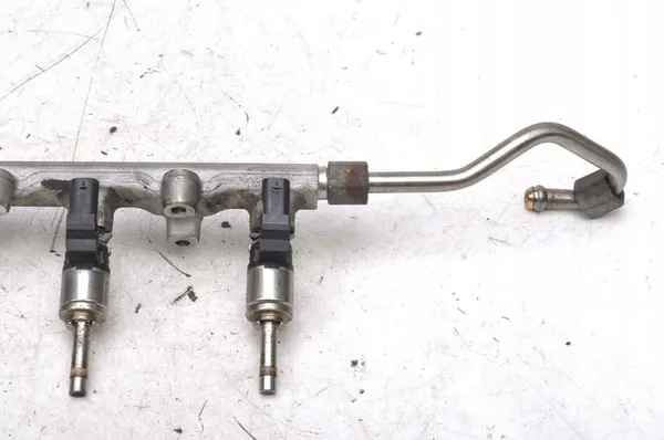 SEAT IBIZA V 1.0 TSI Rampe de carburant 04E906036AT image 7