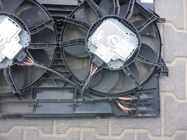 AUDI A8 D4 Kylarrubrik Fläkt 4H0121003N image 5