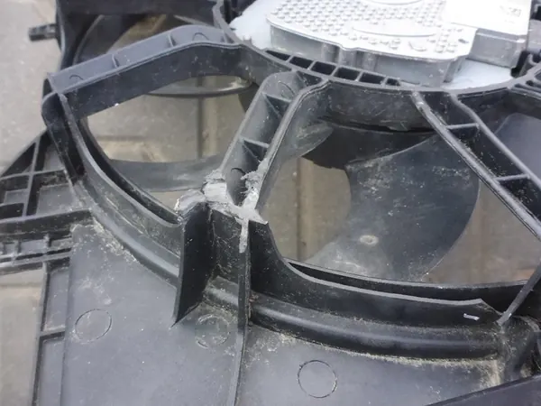 AUDI A8 D4 Kylarrubrik Fläkt 4H0121003N image 8