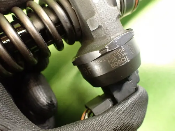Injector OEM 038130073AM para VW Polo IV 1.4TDI image 4
