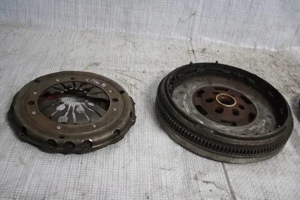 Volante bimassa VW Audi 1.9TDI image 6