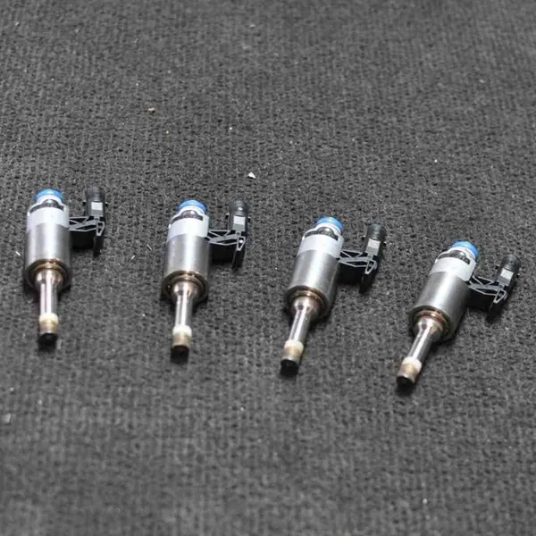 Set di iniettori VW Jetta MK6 1.4L 2016 0261500132 image 2