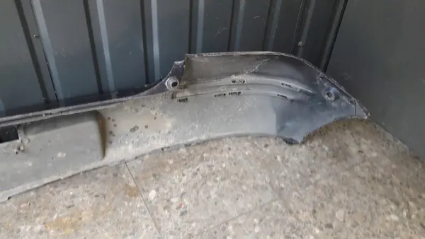 Paraurti posteriore Toyota Yaris I 52159-0D100 image 8