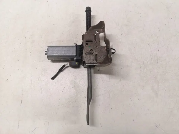 Voorste linker zitmotor BMW 5 (F10) D387902 image 3