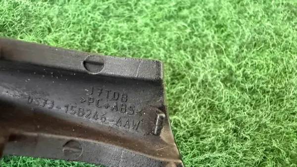 Ford Mondeo MK5 Framstötslist OEM DS7J-15B246 image 3