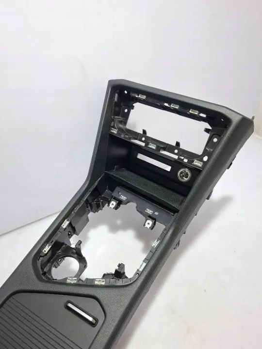Accoudoir central Volkswagen Tiguan 2016 OEM 5NB863241A image 8