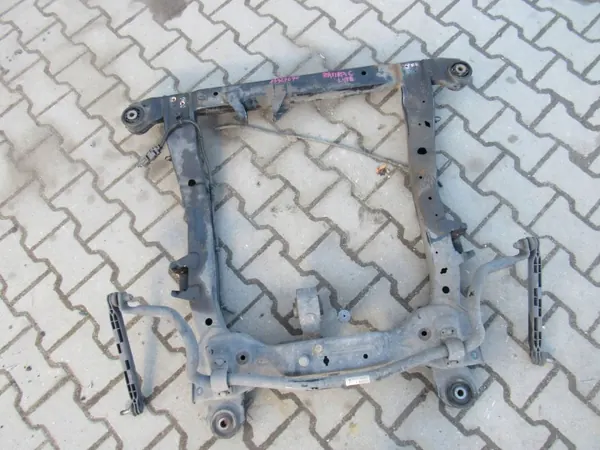 Triangle de suspension avant Opel Zafira C OEM 13470627 image 2