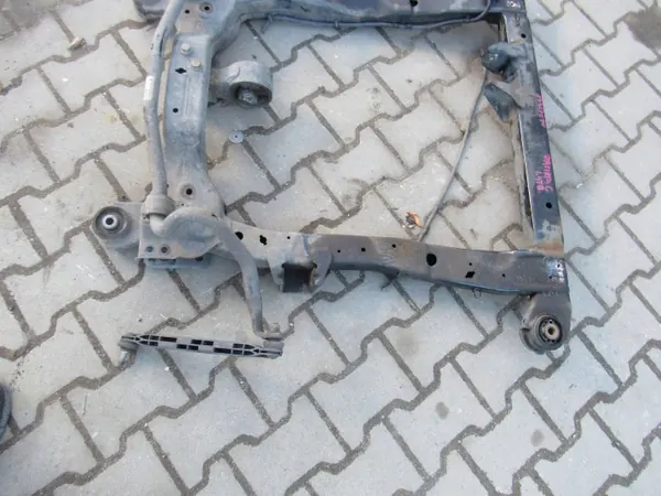Triangle de suspension avant Opel Zafira C OEM 13470627 image 3