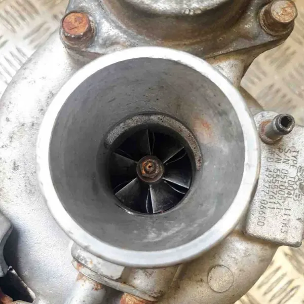 Turbo Saab OEM TD04111TK3 para 9-3 2.0L 113kw image 6